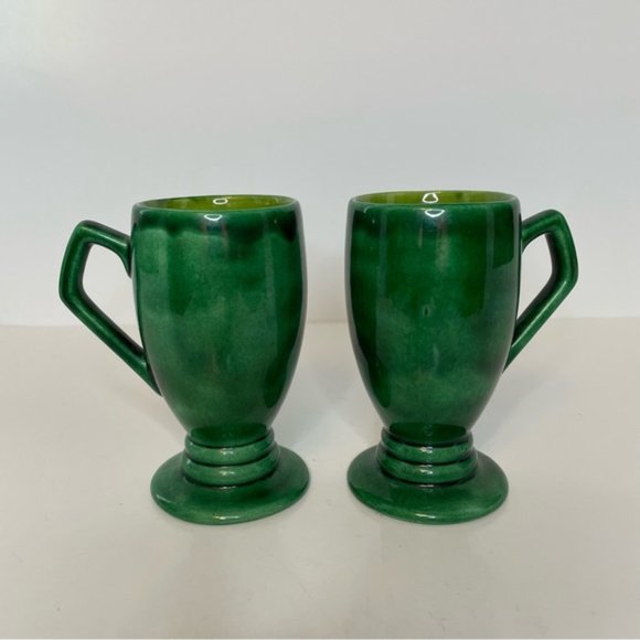 Large Pottery Pedestal Set of 2 Mugs - Picture 4 of 7